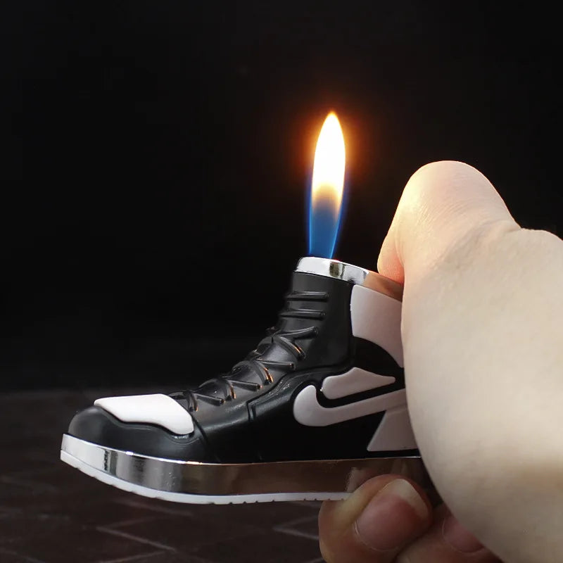 Schuhförmiges Schlüsselanhänger-Feuerzeug – Tragbares Butan Mini-Feuerzeug